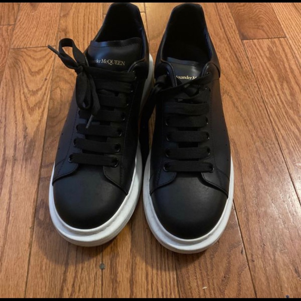 Alexander McQueen’s excellent condition